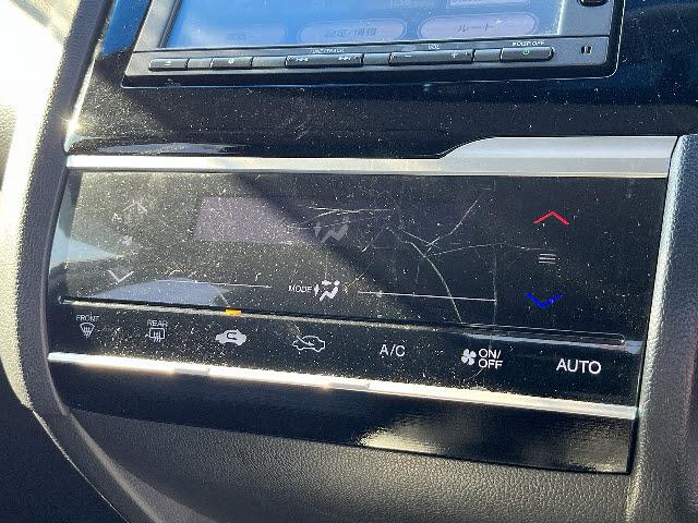 フィット １３Ｇ・Ｆ　純正メモリーナビ　ワンセグＴＶ　バックカメラ　ＬＥＤヘッドライト　キーフリー　プッシュスタート　社外アルミ　ドライブレコーダー　ステアリングリモコン　Ｂｌｕｅｔｏｏｔｈ（17枚目）