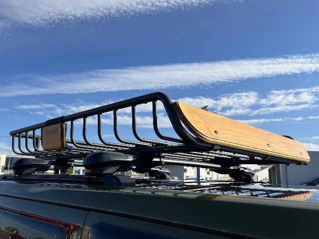 タフト Ｇ　ダムドＬＩＴＴＬＥ－Ｄフェイスチェンジキット（１７３，８００円＋塗装７１，５００円）ＡＯＬサイドデカール（３０，８００円）トリップバスケットルーフラックフルサイズ（６４，９００円＋ベースキャリア）（12枚目）