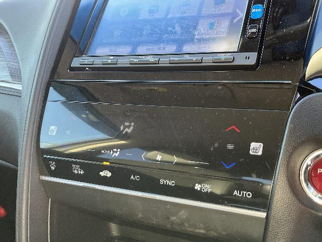 シャトル ハイブリッドＺ　純正ギャザーズナビ（ＶＸＭ－１７４ＶＦＩ）フルセグＴＶ　ＤＶＤ再生　バックカメラ　ＬＥＤヘッドライト　キーフリー　パドルシフト　プッシュスタート　クルーズコントロール　シティーブレーキ（17枚目）