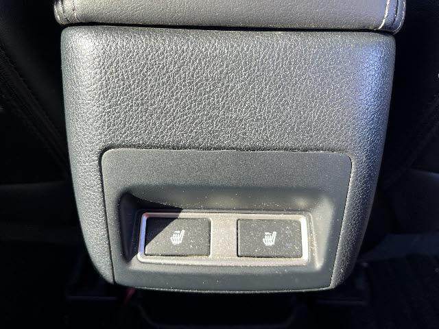 フォレスター Ｓ－リミテッド　カロッツェリアナビ　フルセグ　バックカメラ　４ＷＤ　パワーバックドア　ＬＥＤヘッドライト　アイサイト　パワーシート　ドライブレコーダー　キーフリー　プッシュスタート　レーダークルーズコントロール（22枚目）