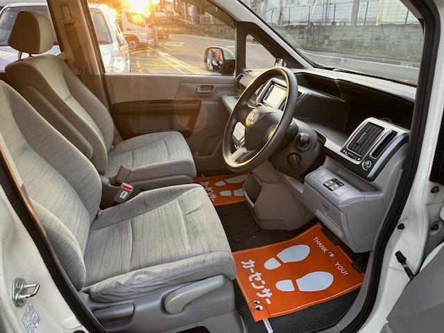 ステップワゴン Ｌ　ヒダマリアイボリー　両面電動スライド　スマートキー　ＨＩＤ　バックカメラ（19枚目）