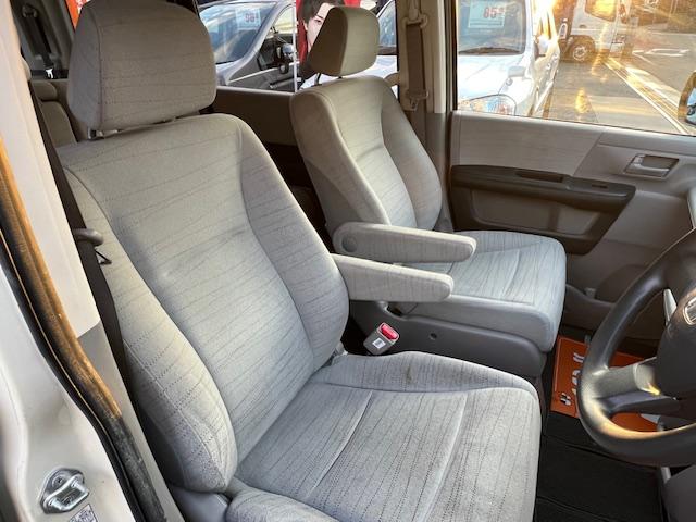 ステップワゴン Ｌ　ヒダマリアイボリー　両面電動スライド　スマートキー　ＨＩＤ　バックカメラ（20枚目）