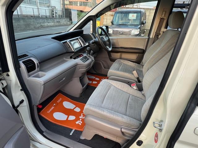 ステップワゴン Ｌ　ヒダマリアイボリー　両面電動スライド　スマートキー　ＨＩＤ　バックカメラ（22枚目）