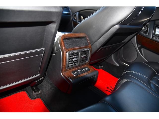 S 後期型モデルディーラー車 クライスジーク可変マフラー 20AW レッドキャリパー 左ハンドル サンルーフ レザーシート HDDナビ HIDライト LEDFテールレンズ 記録簿取説(33枚目)