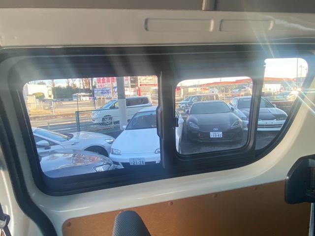 ハイエースバン ロングDX ハイルーフ・トヨタセーフティセンス・プリクラッシュセーフティ・社外ナビゲーション・バックカメラ・ETC(24枚目)