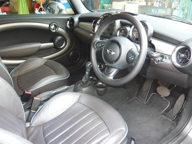 ＭＩＮＩ クーパー　コンバーチブル（9枚目）