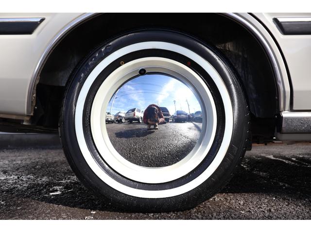 グロリアワゴン SGL サーフスタイル 新品VENPLAホイールキャップ 新品ホワイトリボンタイヤ LEDヘッドライト サンドベージュNewペイント タイミングベルト交換済み(6枚目)