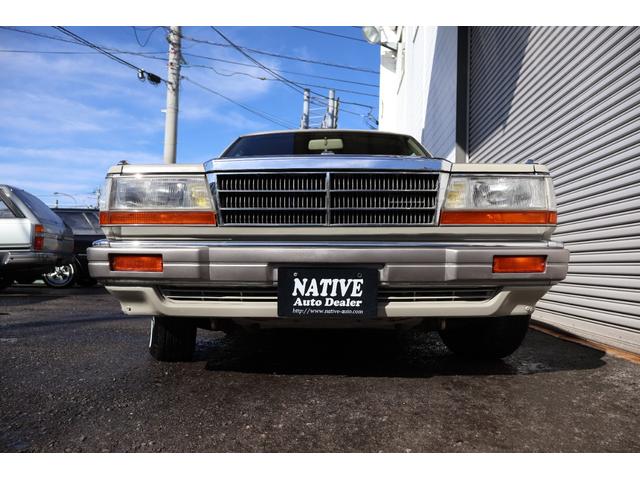 グロリアワゴン SGL サーフスタイル 新品VENPLAホイールキャップ 新品ホワイトリボンタイヤ LEDヘッドライト サンドベージュNewペイント タイミングベルト交換済み(14枚目)