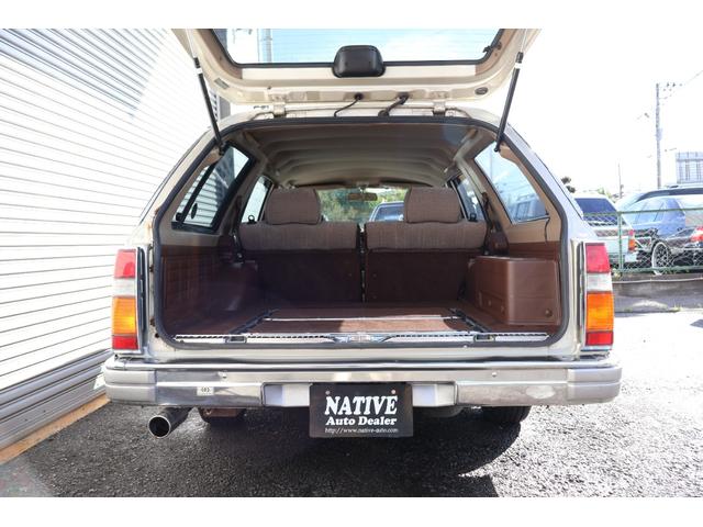 グロリアワゴン SGL サーフスタイル 新品VENPLAホイールキャップ 新品ホワイトリボンタイヤ LEDヘッドライト サンドベージュNewペイント タイミングベルト交換済み(15枚目)