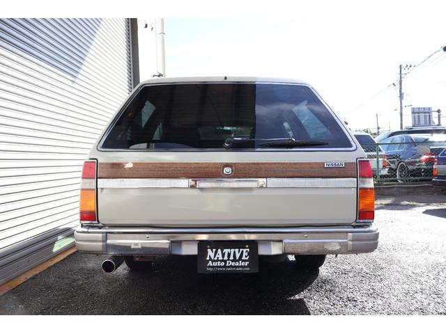 グロリアワゴン SGL サーフスタイル 新品VENPLAホイールキャップ 新品ホワイトリボンタイヤ LEDヘッドライト サンドベージュNewペイント タイミングベルト交換済み(26枚目)