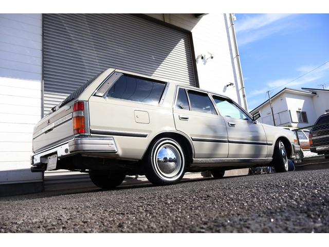 グロリアワゴン SGL サーフスタイル 新品VENPLAホイールキャップ 新品ホワイトリボンタイヤ LEDヘッドライト サンドベージュNewペイント タイミングベルト交換済み(51枚目)