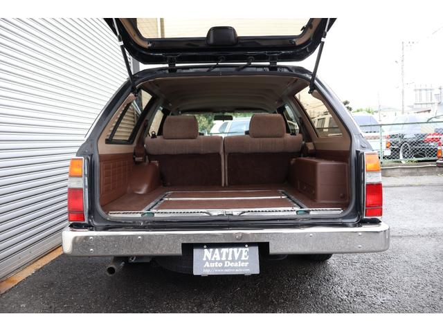 セドリックワゴン SGL サーフスタイル アイアンバンパー LEDヘッドライト 新品クリアバンパーマーカー 新品デイトナクローム 新品BFグッドリッジホワイトレター タイミングベルト交換済み(15枚目)