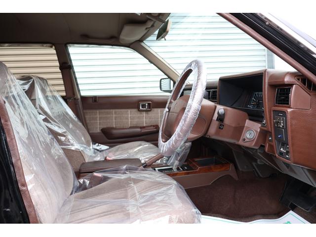 セドリックワゴン SGL サーフスタイル アイアンバンパー LEDヘッドライト 新品クリアバンパーマーカー 新品デイトナクローム 新品BFグッドリッジホワイトレター タイミングベルト交換済み(18枚目)