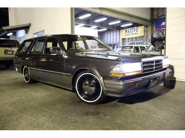 グロリアワゴン ＳＧＬ　サーフスタイル　新品ＮｅｏＭｏｏｎ１４ｉｎ　新品ホワイトリボンタイヤ　ＬＥＤヘッドライト　ウッドステアリング　ローダウン　タイミングベルト交換済み（5枚目）