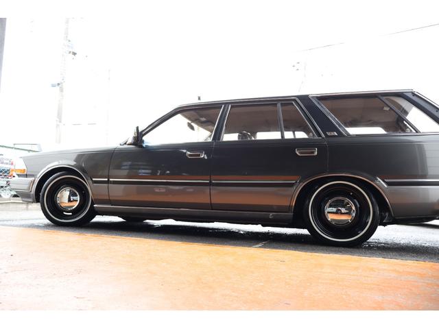 グロリアワゴン ＳＧＬ　サーフスタイル　新品ＮｅｏＭｏｏｎ１４ｉｎ　新品ホワイトリボンタイヤ　ＬＥＤヘッドライト　ウッドステアリング　ローダウン　タイミングベルト交換済み（54枚目）