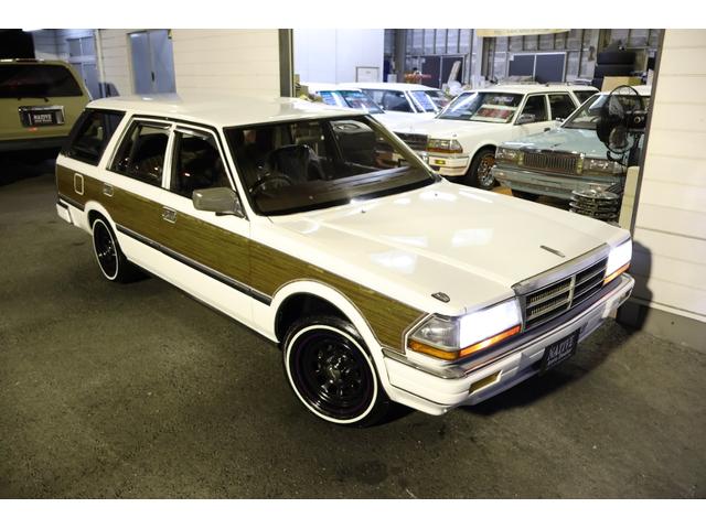 セドリックワゴン ＳＧＬ　サーフスタイル　ウッドデカール　新品デイトナブラック　新品ホワイトタイヤ　ＬＥＤヘッドライト　ＥＴＣ　タイミングベルト交換済み（33枚目）