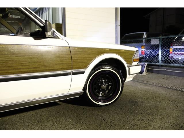 セドリックワゴン ＳＧＬ　サーフスタイル　ウッドデカール　新品デイトナブラック　新品ホワイトタイヤ　ＬＥＤヘッドライト　ＥＴＣ　タイミングベルト交換済み（39枚目）