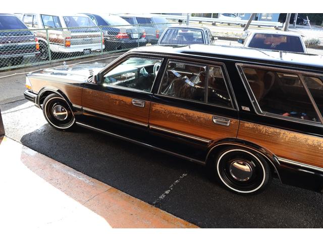 グロリアワゴン ＳＧＬリミテッド　サーフスタイル　ベンチシート　コラムオートマ　ウッドデカール　　新品ＮｅｏＭｏｏｎ　新品ホワイトリボンタイヤ　ＬＥＤヘッドライト　インダッシュＨＤＤナビ地デジ　ＥＴＣ　タイミングベルト交換済み（52枚目）