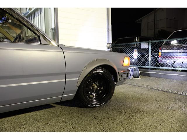 セドリックワゴン SGL マットスタイリング 丸目4灯フェイス アイアンバンパー オーバーフェンダー デイトナブラック INCEPTIONホワイトレター LEDヘッドライト レカラステアリング ETC タイミングベルト交換済み(40枚目)