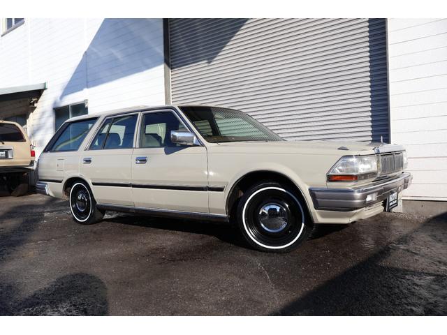 セドリックワゴン ＳＧＬリミテッド　サーフスタイル　ベンチシート　コラムオートマ　新品ＮｅｏＭｏｏｎ１５ｉｎ　新品ホワイトリボンタイヤ　ＬＥＤヘッドライト　ＥＴＣ　最終モデル　タイミングベルト交換済み（9枚目）