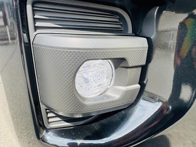 ハイエースワゴン ＧＬ　登録済未使用車　パワースライドドア　パノラミックビューモニター　デジタルインナーミラー　ＬＥＤヘッドランプ　ＬＥＤフォグ　トヨタセーフティセンス　スマートキー　１０人乗り（7枚目）