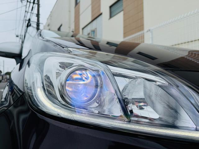 プリウス Ｓマイコーデ　後期型　特別仕様車　１オーナー　レザーシート　純正ナビＴＶ　バックカメラ　ＥＴＣ　ＨＩＤライト　スマートキー　プッシュスタート　純正１５インチＡＷ（6枚目）