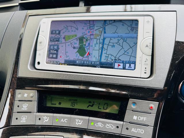 プリウス Ｓマイコーデ　後期型　特別仕様車　１オーナー　レザーシート　純正ナビＴＶ　バックカメラ　ＥＴＣ　ＨＩＤライト　スマートキー　プッシュスタート　純正１５インチＡＷ（10枚目）