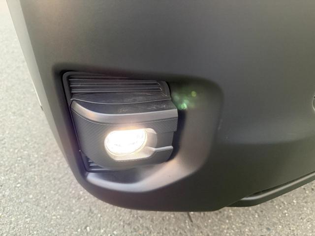 ハイエースバン ロングスーパーGL 登録済未使用車 アースカラーパッケージ 両側パワースライドドア パノラミックビューモニター デジタルインナーミラー LEDヘッドライト 20周年記念スカッフプレート 助手席エアバッグ付 スマートキー(7枚目)