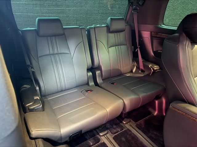 ヴェルファイアハイブリッド エグゼクティブラウンジ　法人１オーナー　ＴＲＤエアロ　ツインムーンルーフ　ナビＴＶ　ＪＢＬプレミアムサウンド　パノラミックビューモニター　デジタルインナーミラー　リヤエンターテイメント　ＥＴＣ　ＴＲＤ足回り　１９インチＡＷ（35枚目）