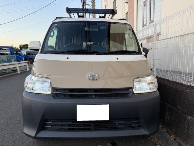 タウンエースバン ＧＬ　トヨタモビリティ神奈川キャンパーアルトピアーノ　買取直販　１オーナー　走行充電　サブバッテリー　５００Ｗインバーター　冷凍冷蔵庫　ベッド　テーブル　１０インチナビＴＶ　Ｂカメラ　ＥＴＣ　ＬＥＤライト（4枚目）