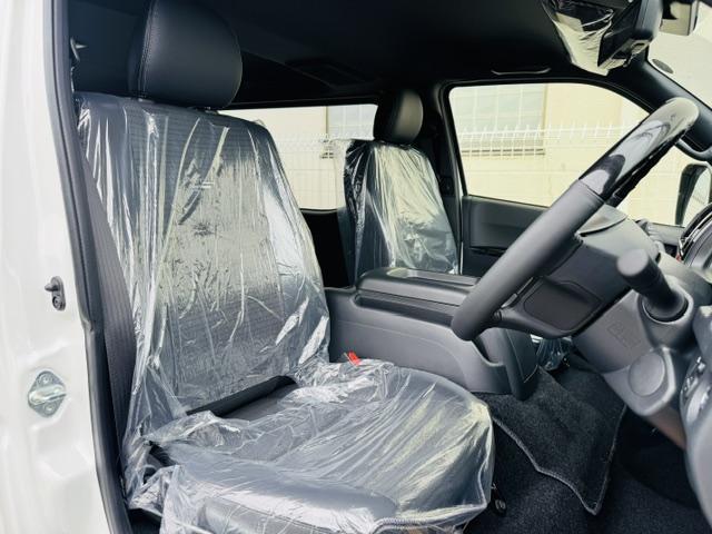 ハイエースバン ロングスーパーＧＬ　ダークプライムＳ　登録済み未使用車　４ＷＤ　特別仕様車　高出力エンジン　専用ショックアブソーバー　専用内装　パノラミックビューモニター　デジタルインナーミラー　寒冷地仕様　ＬＥＤヘッドライト　両側パワスラ（14枚目）