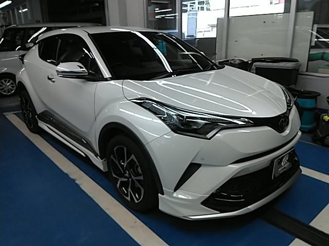C-HR G-T ワンオーナー キーレス フルセグ ナビ&TV 18アルミホイール アイドリングストップ エアバッグ オートマ フル装備 助手席エアバッグ 衝突被害軽減システム ETC バックカメラ スマートキー(6枚目)