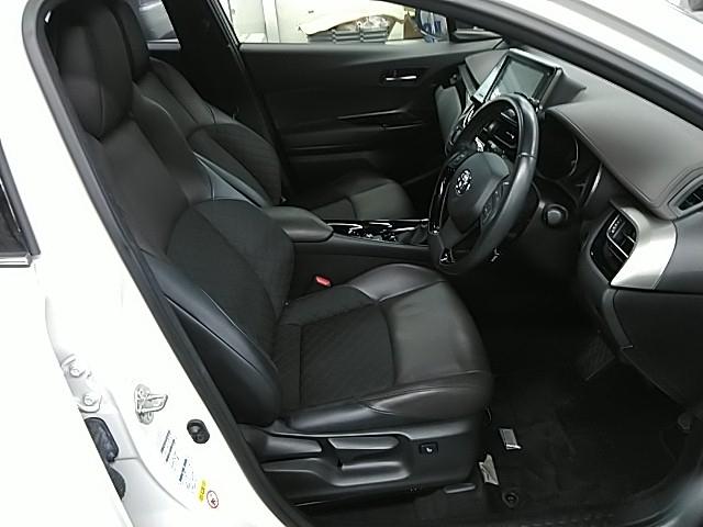C-HR G-T ワンオーナー キーレス フルセグ ナビ&TV 18アルミホイール アイドリングストップ エアバッグ オートマ フル装備 助手席エアバッグ 衝突被害軽減システム ETC バックカメラ スマートキー(9枚目)