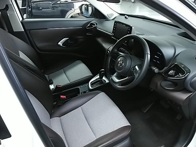 ヤリスクロス ハイブリッドＺ　ワンオーナー　キーレス　フルセグ　ナビ＆ＴＶ　１８アルミホイール　アイドリングストップ　エアバッグ　オートマ　フル装備　助手席エアバッグ　ＥＴＣ　バックカメラ　スマートキー　横滑り防止機能（2枚目）