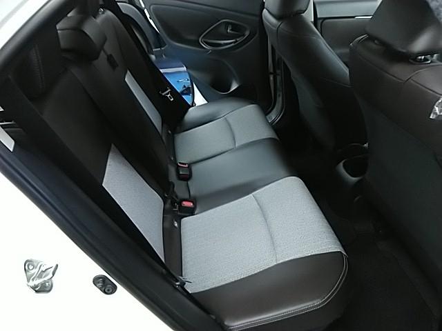 ヤリスクロス ハイブリッドＺ　ワンオーナー　キーレス　フルセグ　ナビ＆ＴＶ　１８アルミホイール　アイドリングストップ　エアバッグ　オートマ　フル装備　助手席エアバッグ　ＥＴＣ　バックカメラ　スマートキー　横滑り防止機能（11枚目）