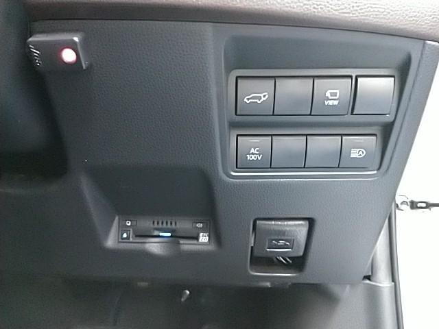 ヤリスクロス ハイブリッドＺ　ワンオーナー　キーレス　フルセグ　ナビ＆ＴＶ　１８アルミホイール　アイドリングストップ　エアバッグ　オートマ　フル装備　助手席エアバッグ　ＥＴＣ　バックカメラ　スマートキー　横滑り防止機能（22枚目）