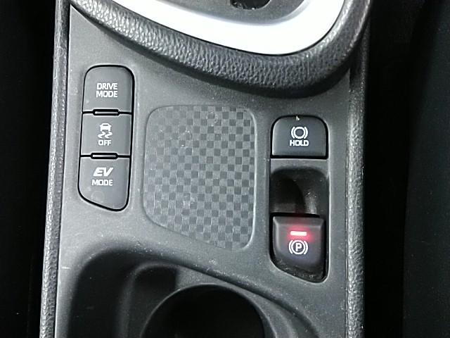 ヤリスクロス ハイブリッドＺ　ワンオーナー　キーレス　フルセグ　ナビ＆ＴＶ　１８アルミホイール　アイドリングストップ　エアバッグ　オートマ　フル装備　助手席エアバッグ　ＥＴＣ　バックカメラ　スマートキー　横滑り防止機能（23枚目）