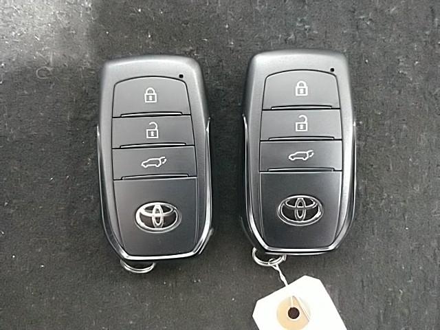 ヤリスクロス ハイブリッドＺ　ワンオーナー　キーレス　フルセグ　ナビ＆ＴＶ　１８アルミホイール　アイドリングストップ　エアバッグ　オートマ　フル装備　助手席エアバッグ　ＥＴＣ　バックカメラ　スマートキー　横滑り防止機能（25枚目）