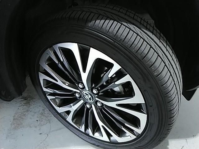 ヤリスクロス ハイブリッドＺ　ワンオーナー　キーレス　フルセグ　ナビ＆ＴＶ　１８アルミホイール　アイドリングストップ　エアバッグ　オートマ　フル装備　助手席エアバッグ　ＥＴＣ　バックカメラ　スマートキー　横滑り防止機能（27枚目）