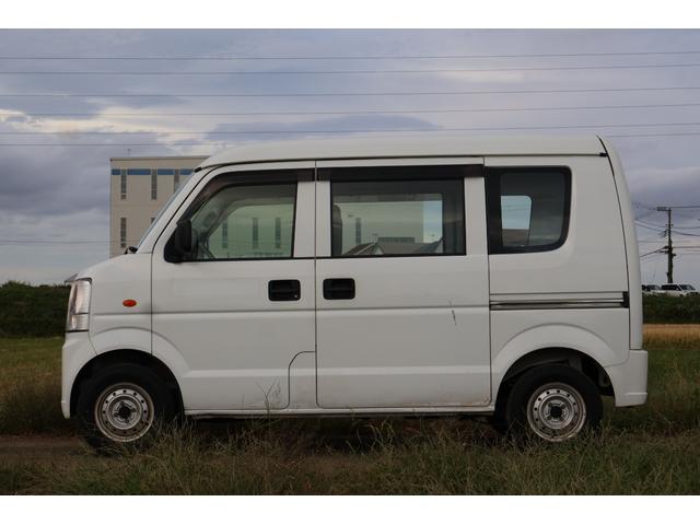 エブリイ ＰＡ　パートタイム４ＷＤ　５速マニュアル　夏冬タイヤセット　整備記録簿１５枚有　ワンオーナー（6枚目）