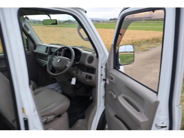 エブリイ ＰＡ　パートタイム４ＷＤ　５速マニュアル　夏冬タイヤセット　整備記録簿１５枚有　ワンオーナー（11枚目）