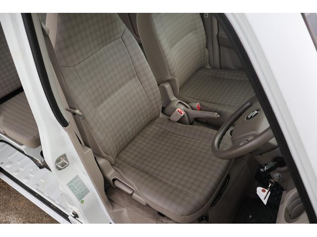 エブリイ ＰＡ　パートタイム４ＷＤ　５速マニュアル　夏冬タイヤセット　整備記録簿１５枚有　ワンオーナー（13枚目）