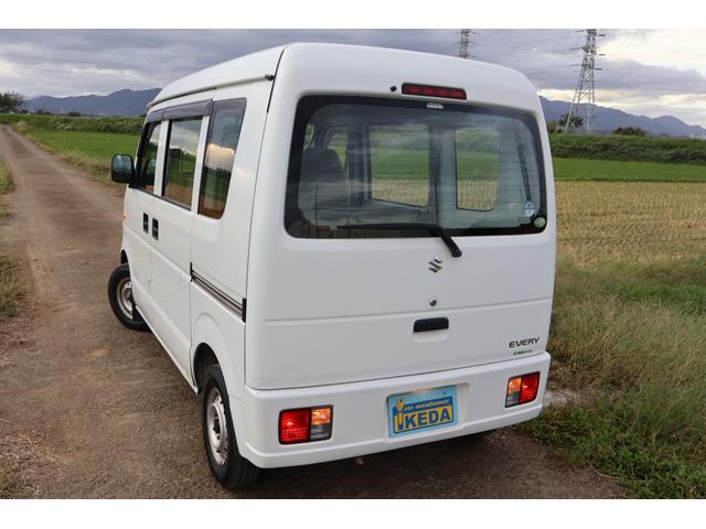 エブリイ ＰＡ　パートタイム４ＷＤ　５速マニュアル　夏冬タイヤセット　整備記録簿１５枚有　ワンオーナー（63枚目）