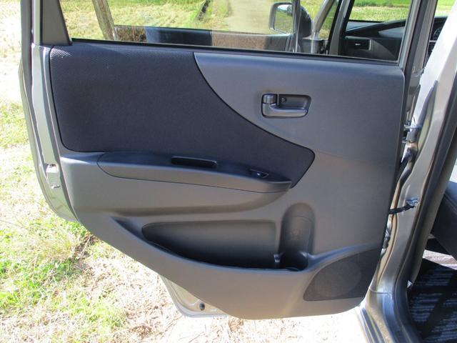 ムーヴ Ｘ　ＶＳ　ＩＩＩ　スマートキー　純正１４インチアルミ　フルオートエアコン　アルカンターラ調シートカバー　フォグランプ（70枚目）