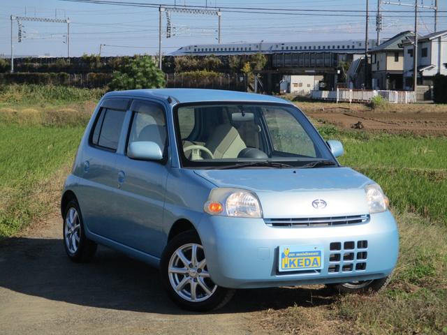 エッセ X 純正ナビ バックカメラ 走行8000km キーレス 電動格納ドアミラー オートエアコン ボディ同色アウターハンドル 4速オートマ(2枚目)