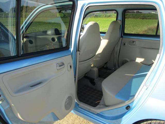 エッセ X 純正ナビ バックカメラ 走行8000km キーレス 電動格納ドアミラー オートエアコン ボディ同色アウターハンドル 4速オートマ(18枚目)