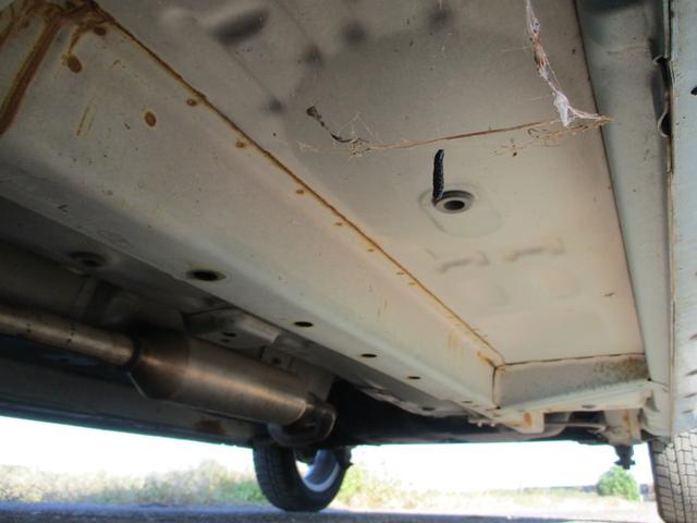 エッセ X 純正ナビ バックカメラ 走行8000km キーレス 電動格納ドアミラー オートエアコン ボディ同色アウターハンドル 4速オートマ(32枚目)