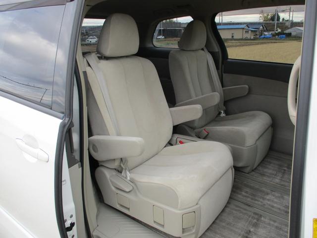 エスティマ ２．４アエラス　Ｇエディション　純正地デジＨＤＤナビ　ＤＶＤ再生　Ｂｌｕｅｔｏｏｔｈオーディオ　後席フリップダウンモニター　両側パワースライドア　ディスチャージ　スマートキー　寒冷地仕様（14枚目）