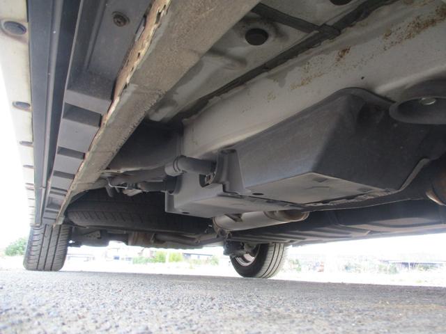 エスティマ ２．４アエラス　Ｇエディション　純正地デジＨＤＤナビ　ＤＶＤ再生　Ｂｌｕｅｔｏｏｔｈオーディオ　後席フリップダウンモニター　両側パワースライドア　ディスチャージ　スマートキー　寒冷地仕様（34枚目）