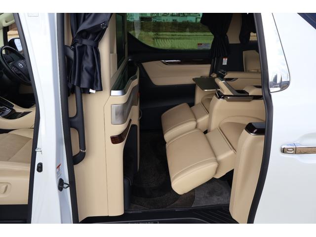 アルファード 3.5ロイヤルラウンジSP フルパーテーション 24インチ後席ディスプレイ JBLプレミアムサウンド リラクゼーションシステム エクストラキャビネット 冷蔵庫 置くだけ充電 調光ウインドゥ モデリスタフルエアロ(27枚目)